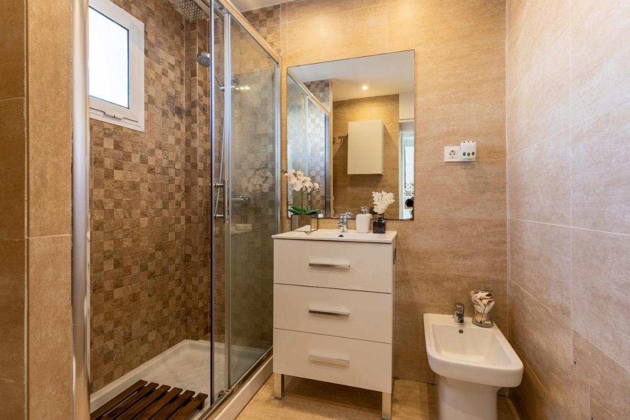 Apartamento En La Playa En Paseo Maritimo Málaga Exterior foto
