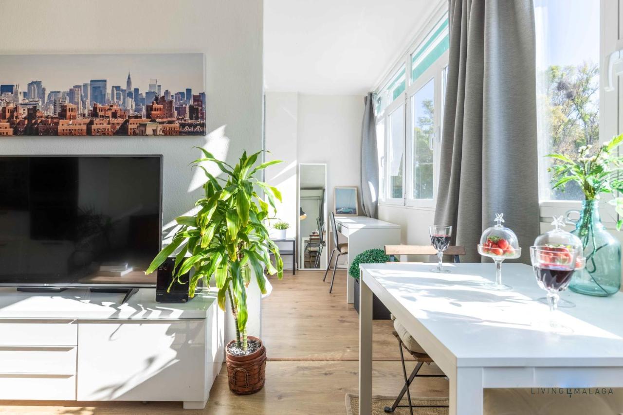 Apartamento En La Playa En Paseo Maritimo Málaga Exterior foto